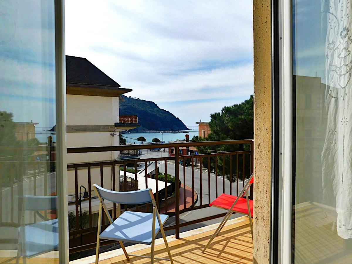 Aloha House!!! Apartment Levanto Luaran gambar